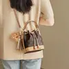Bolsa Saco Estilo Western para Mulheres 2025 Nova Bolsa Bolsa Transversal de Alto Padrão Bolsa de Ombro Grande Capacidade para o Dia a Dia