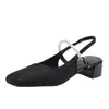 Nuevas sandalias cerradas bordadas con perlas estilo chino para mujer, nuevo modelo 2026, tacón grueso, punta cuadrada, estilo hada, sandalias de una tira con hebilla