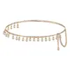 Cadena de perlas falda retro plata otoño e invierno moda femenina combinando 2025 cadena de cintura decoración de cintura tendencia cinturón de cintura cien nuevo estilo