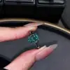 Anillo de Zirconia Verde Super Flash Anillo de Dedo de Bambú Simple Único de Nicho Lujo Ligero