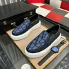 Huajia Quatro Estações Versátil Couro de Vaca Viscose Calçados em estoque Preto Couro Genuíno Cano Baixo Bico Redondo Colorblock Diário Sapatos Plataforma
