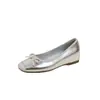 Zapatos de ballet plateados de estilo francés de tacón bajo para aumentar la altura, para mujeres menudas, zapatos Mary Jane vintage sin cordones con lazo