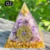Pirâmide de bola de cristal natural de 8cm Ornamento de mesa de escritório europeu e americano Artesanato de pirâmide de resina para yoga e meditação