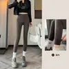 Calças de tubarão forradas com fleece femininas para uso ao ar livre no outono e inverno, espessadas com fleece extra, cintura alta, controle de barriga, levantamento de glúteos, leggings quentes, calças de yoga