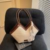 Bolsas para mulheres 2025 Novo estilo Bolsa tote de grande capacidade popular deste ano Bolsa de ombro casual de verão Bolsa de classe para estudantes universitários
