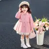 Chaqueta Impermeable para Niña Primavera Otoño 2026 Nuevo Estilo Infantil Elegante Casual Longitud Media Niña Bebé Otoño Estilo Coreano Ropa de Otoño