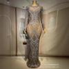 Vestido Sexy de Malla con Pedrería y Lentejuelas Plateadas Brillantes, con Guantes, para Usar En..