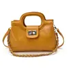 Bolso de mano exquisito de moda nicho 2026 nuevo modelo bolso cuadrado pequeño con cadena elegante bolso de hombro de lujo ligero bolso cruzado de moda