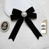Broche Corbatín Diseño de Nicho Terciopelo Negro Pin Floral Estilo Coreano Estilo Chanel Corsage Accesorios para Ropa y Bolsos