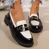 Mocasines de Charol para Mujer 2026 Nuevo Estilo Zapatos de Mujer Piel Suave Suela Suave Zapatos de una Sola Pieza Zapatos para Madre Estilo Otoño Zapatos de Piel para Mujer de Mediana Edad