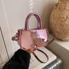 Bolsa de mão feminina de alta qualidade popular deste ano 2025 nova bolsa mensageiro mini laser all-match pequena bolsa quadrada