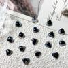 Nuevo estilo de Yiwu: joyería de diamantes para uñas con destellos de mármol bicolor, joyería de uñas con forma de corazón de melocotón luminoso, accesorios de resina