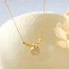 Cadena para clavícula de moda francesa, letra H, cara sonriente, colgante de concha, collar que no se decolora, joyería de acero de titanio, venta al por mayor de fábrica