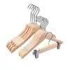 Percha de Madera Maciza Color Blanco Leche Soporte para Ropa de Madera Tienda de Ropa Soporte para Ropa de Adulto Mujer Tronco Antideslizante y Sin Costuras Soporte para Colgar Ropa