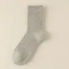 Meias de Lã Atacado para Homens, Meias Quentes de Outono e Inverno com Forro de Fleece Anti-Frio de Cano Médio, Meias Grossas de Cor Sólida Zhuji, Meias de Fio
