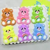 Borracha Macia de PVC Urso Arco-Íris Capa de Celular DIY Grampo de Cabelo Acessórios para Headwear Tamancos Bolsa Chapéu Adesivo de Geladeira