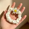 Modelo Nuevo 2025 Scrunchie de Satén Elegante Estilo Coreano para el Cabello para Mujeres, Accesorio de Moda Versátil