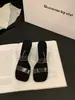 Sandalias de tiras transparentes slip-on únicas y sofisticadas para mujer, adecuadas para usar al aire libre, sandalias de tacón alto con pedrería de verano 2023