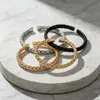 Pulseira Aberta de Aço Inoxidável Torcido Europeia e Americana Transfronteiriça para Homens, Simples Street Hip-Hop Versátil Atacado para Mulheres