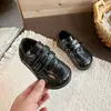 Nueva Colección Primavera/Otoño 2026: Zapatos tipo princesa de suela blanda estilo británico para niñas, mocasines versátiles para bebés y niños pequeños