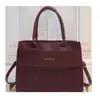 Bolsos Retro Europeos y Americanos Transfronterizos, Bolsos de Mano Simples para el Día a Día, Nuevos Bolsos de Hombro y Cruzados de Moda Trendy 2026 para Mujer