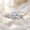 Anillos de accesorios transfronterizos Tong Lin, nuevos anillos de moda de plata esterlina s925, anillo de temperamento moderno con un solo diamante cuadrado.