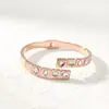 Nueva oferta especial, pulsera de acero de titanio de moda para mujer, diseño geométrico de nicho con forma de ojo, acero de titanio que conserva el color, moderna y versátil