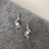 Pendientes de Serpiente de Perla de Serpiente Estilo Chino Nuevo con Pasador de Plata 925 para Mujer Año de la Serpiente 2025 Personalizados Año de la Serpiente