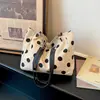Bolso de hombro cruzado casual simple de lunares de moda coreana 2026 verano nuevo moda ligero elegante nicho