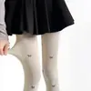 2026 Meia-calça Cinza Versátil com Bordado de Laço com Padrão de Diamantes Doces Grandes para Mulheres, Leggings Afinando as Pernas com Formato de Diamante para Primavera e Outono