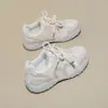 Diseño: zapatos deportivos y casuales, cómodos y elegantes, zapatos planos de otoño para mujer, nuevos zapatos de cordones de cuero 2026, tela ligera