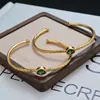Pulsera Dorada Apilable Estilo Coreano Popular con Piedra Verde Transfronteriza para Mujer, Lujo Ligero, Sensación de Gama Alta, Pulsera Abierta Versátil al por Mayor