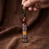 Llavero Colgante de Sándalo Pintado Estilo Chino, Amuleto de Seguridad Anti-Pérdida para Hombres y Mujeres, Regalo de Año Nuevo de Alta Gama