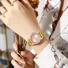 Nuevo Reloj Pulsera Cubano de Diamantes Completos Cruzado Reloj de Cuarzo de Lujo Ligero con Incrustaciones de Pedrería y Números Romanos para Mujer Reloj de Pulsera de Aleación Venta al por Mayor