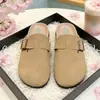 Sandálias Birkenstock Estilo Retrô para Mulheres, Meia-chinelo Fechado na Ponta, Novidade Casual Versátil Slip-On Planas Primavera/Verão 2026
