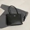 Bolsas Novas Populares Deste Ano para Mulheres Outono 2025 Estudantes Grande Capacidade Estilo Estrangeiro Versátil Bolsa de Axila Bolsa de Ombro Único Saco