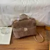 Moda de nicho transfronteiriça bolsa pequena quadrada de pelúcia feminina 2026 nova bolsa de pelo versátil bolsa tiracolo de grande capacidade fofa