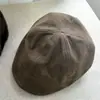 Gorra frontal de ante, estilo retro americano, sombrero versátil para cabeza grande, boina profunda de otoño e invierno, gorra de pico de pato para mujer
