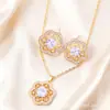 Cdd Flor de Cuatro Hojas Diamante Incrustado Zirconia Microincrustada Collar Pendientes Set de Dos Piezas Venta Caliente Transfronteriza Fuente de Joyería