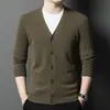 Cárdigan de Lana Pura con Cuello en V de Moda para Hombre, Suéter, Ropa de Punto, Chaqueta, Otoño e Invierno, Estilo Papá, Lana