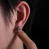 Pendientes de Cruz para Hombre, Pendientes de Acero Inoxidable Modernos y Tendencia para Mujer, Versátiles para el Trabajo, Lujo Ligero y Accesorios de Alta Gama