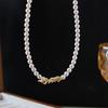 Año de la Serpiente Nueva Moda Retro Serpiente Envuelto Collar de Perlas Shijia Lujo Ligero Alta Gama Cadena de Clavícula Deslizable para Mujer