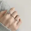 Anillo de estrella exquisito para mujer, lujo ligero, moderno, versátil, único, anillo abierto cruzado, anillo apilable para dedo índice, moderno