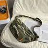 Moda Transfronteiriça Estilosa Casual Outono e Inverno 2026 Versão Coreana Camuflagem Bolsa de Ombro Versátil de Grande Capacidade Bolsa de Peito Portátil