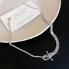 Collar Asimétrico Estilo Dulce y Fresco con Diamantes, Moderno y Lujoso, Cadena para Clavícula de Diseño de Nicho, Accesorio de Cuello Único y Personalizado
