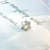 F136 Aleación de Titanio Nuevo Color Pendientes de Flor de Tres Pétalos G23 Titanio Rosca Interna Circonita Joyería para Perforación de Labio, Uña, Lengua Cabeza