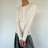 Camiseta de Punto de Manga Larga con Cuello Henley y Botones de Concha Color Sólido, Nueva Colección Primavera/Verano 2026, Camiseta Base Fina de Tencel Estilo Perezoso