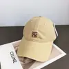 Gorra de Béisbol Bordada con Letra Pequeña Nueva 2025 para Mujer Versátil Parte Superior Suave 100% Algodón de Alta Calidad Visera de Pato Hace que la Cara se Vea Más Pequeña