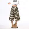 Pantalones de hombre retro americanos de venta caliente para el verano 2026, Jeans cortos de moda versátiles y modernos, rectos, holgados y delgados para hombre