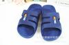 Oferta especial, nuevas zapatillas de playa de verano para padres e hijos con puntera de PVC, transpirables, antideslizantes, resistentes al desgaste y moldeadas por inyección huecas.